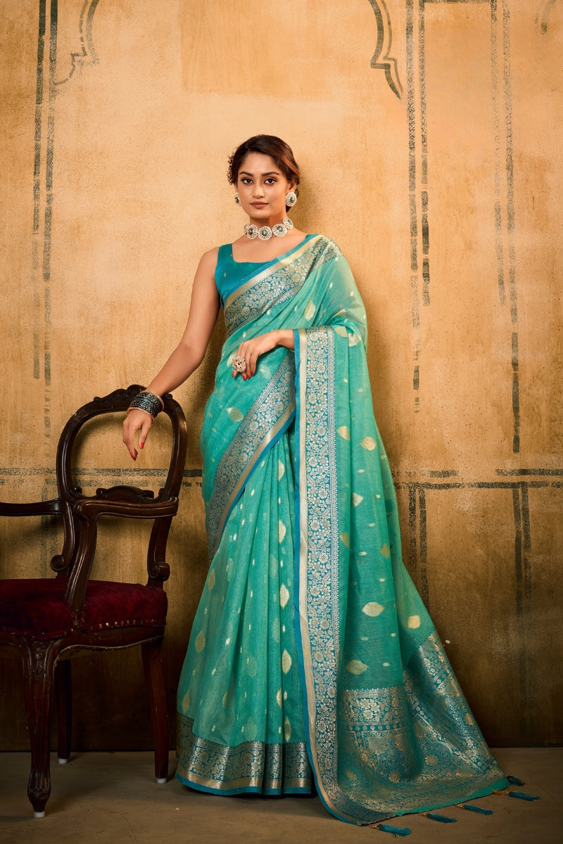 Elegant Lightweight Saree for Party & Festive Wear