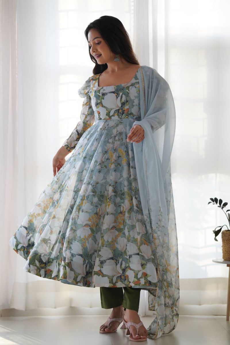 Festive & Wedding Wear Ensemble