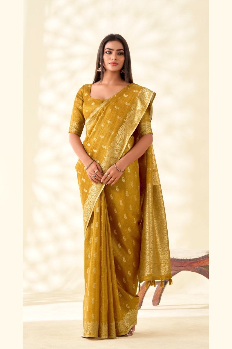 Elegant Lightweight Saree for Festive & Formal Occasions