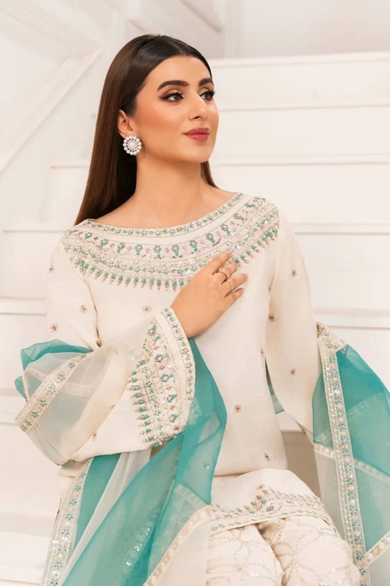 White Festive Kurta with Diamond Sequence Embroidered Dupatta & Farshi Plazzo.