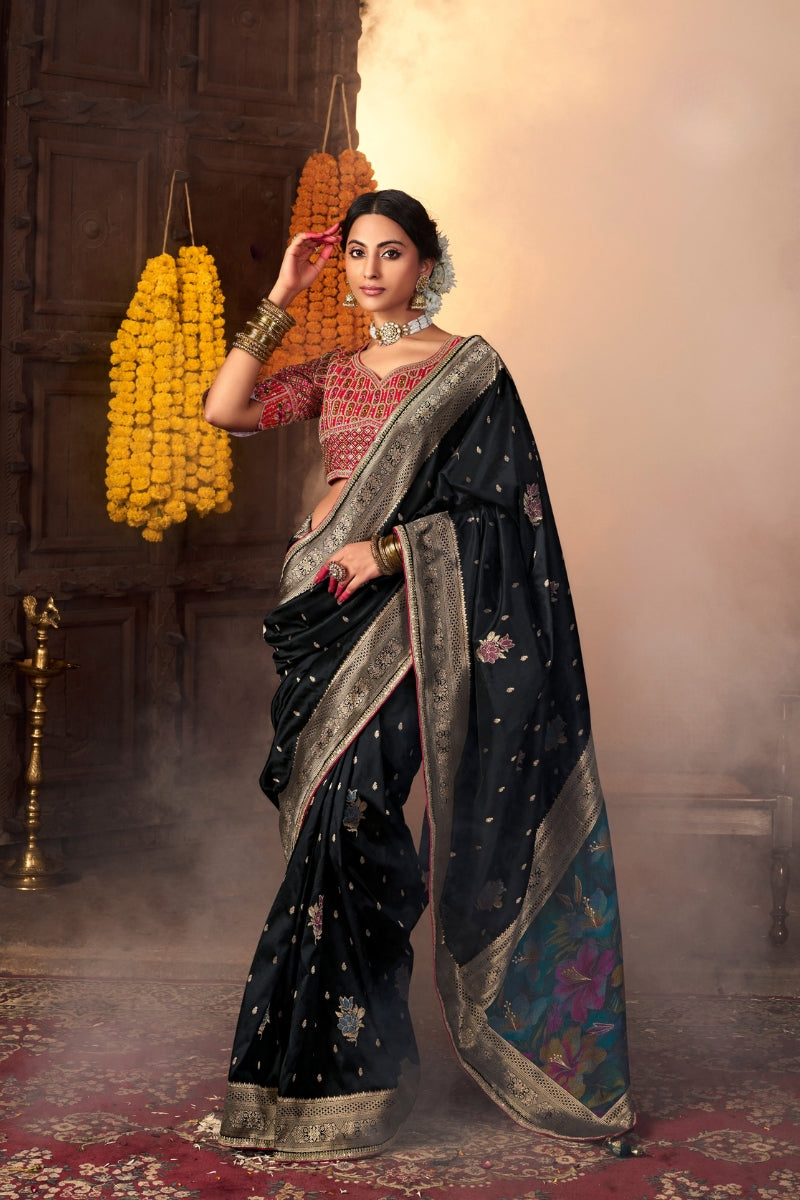 Pure Silk Saree with Luxe Lace Border, Embroidered